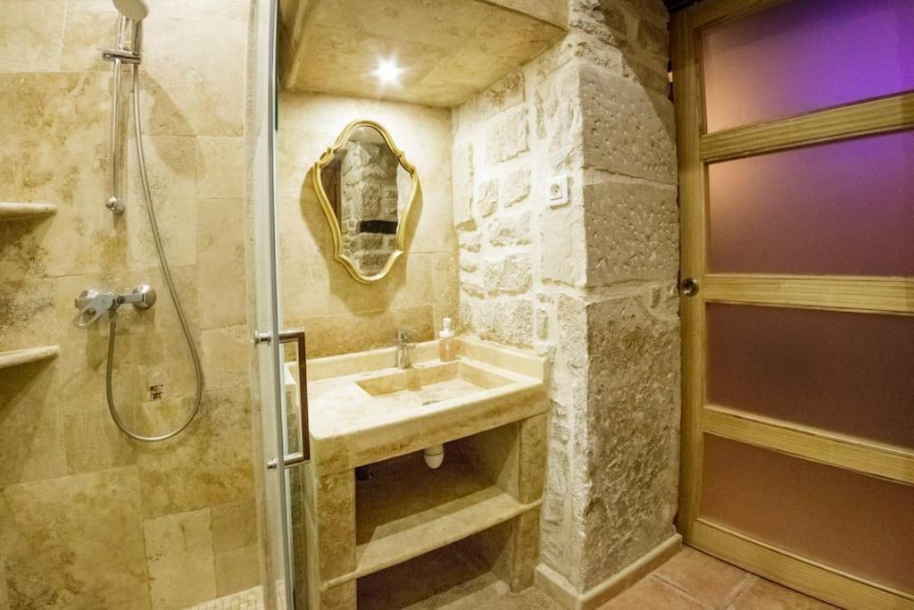 Bed & Spa - La Parenthese Topdestination-Dijon - Centre Ville - Classe 3 Etoiles Esterno foto