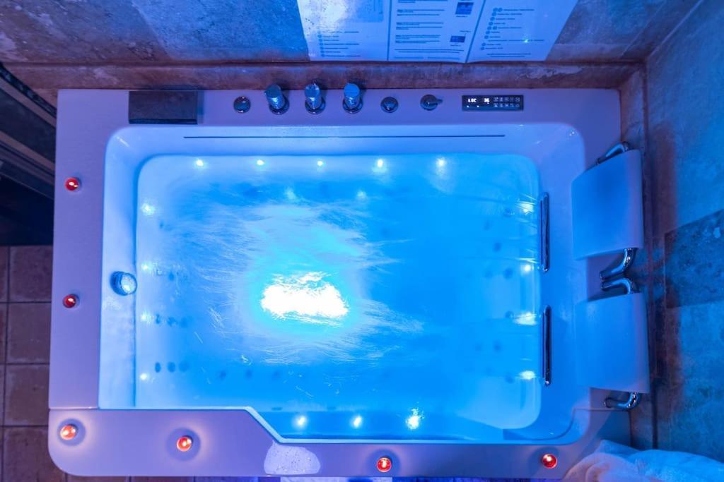 Bed & Spa - La Parenthese Topdestination-Dijon - Centre Ville - Classe 3 Etoiles Esterno foto